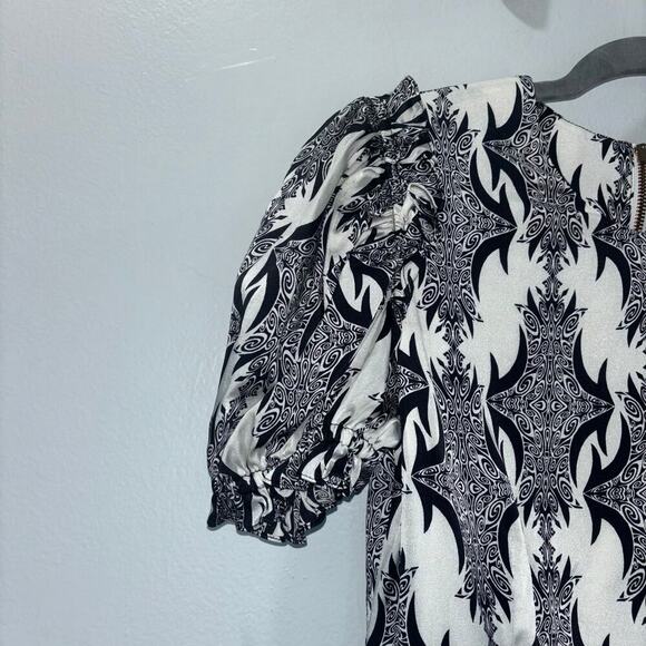 Thomas Wylde 100% Silk Size XS Dress | Originally $1,385 | Luxury Classy Dress - Picture 10 of 12